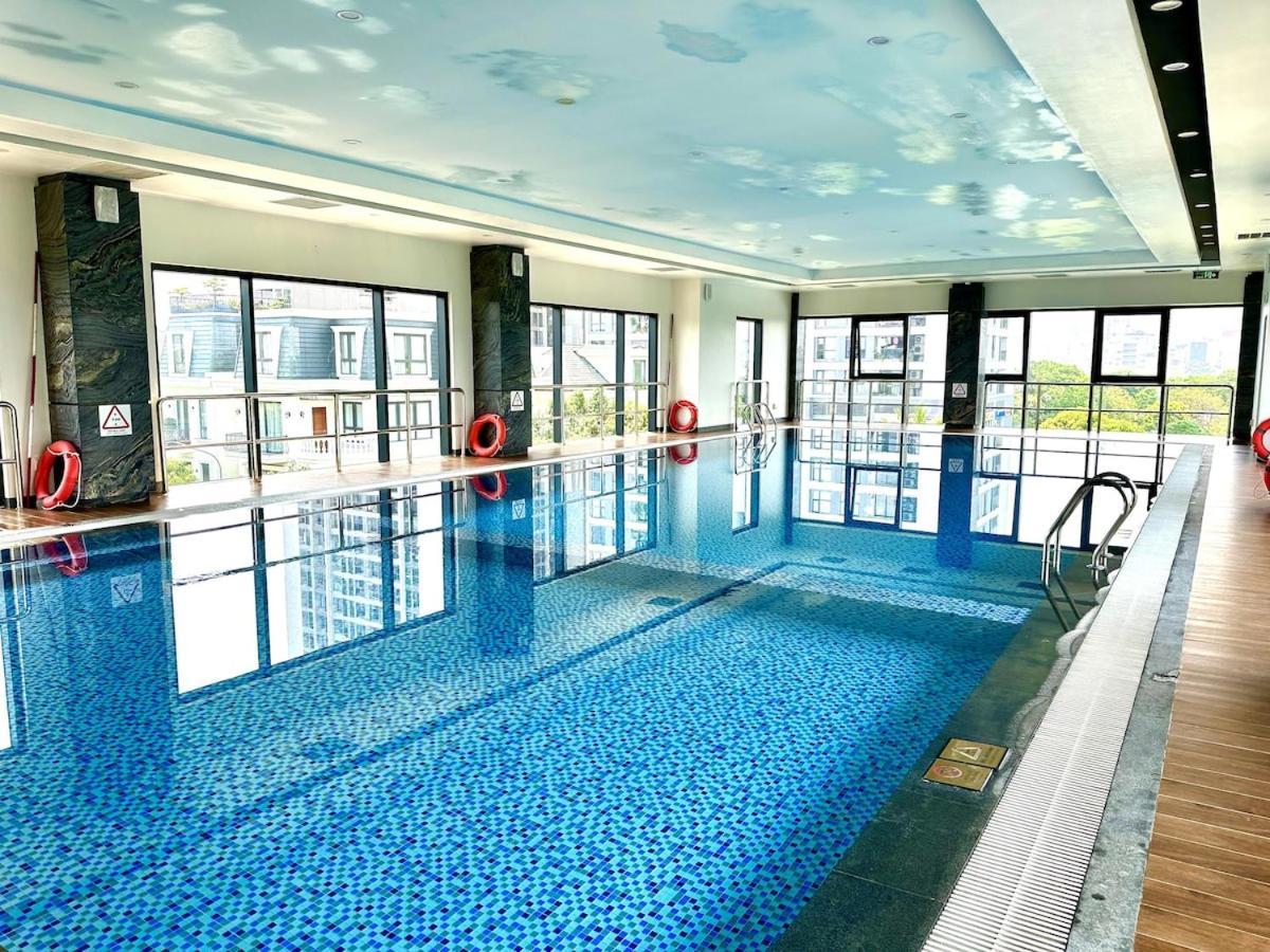 Convenient To Airport Full Deluxe Facilities Highend * Hanoi